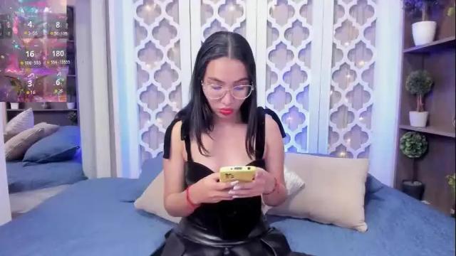Image 2 of lucyy_liiu Stream on Chaturbate on 1 month ago