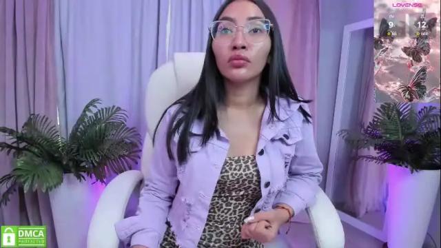 Image 4 of lucyy_liiu Stream on Chaturbate on 1 month ago