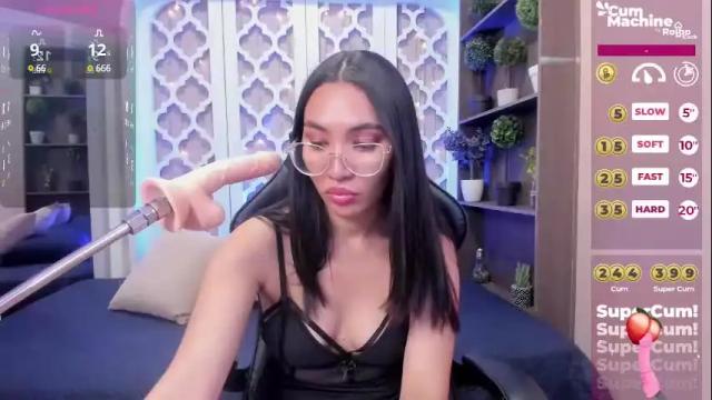 Image 6 of lucyy_liiu Stream on Chaturbate on 24 days ago