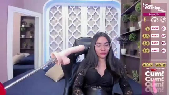 Image 11 of lucyy_liiu Stream on Chaturbate on 22 days ago