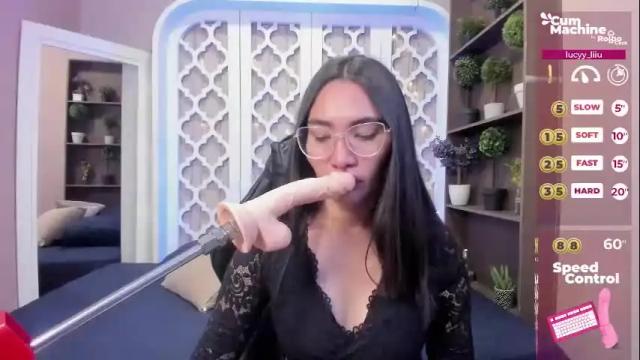 Image 7 of lucyy_liiu Stream on Chaturbate on 22 days ago