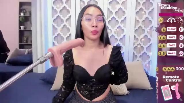 Image 2 of lucyy_liiu Stream on Chaturbate on 21 days ago