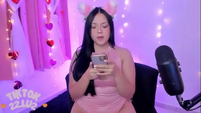 Image 6 of lucyy_peach Stream on Chaturbate on 1 month ago