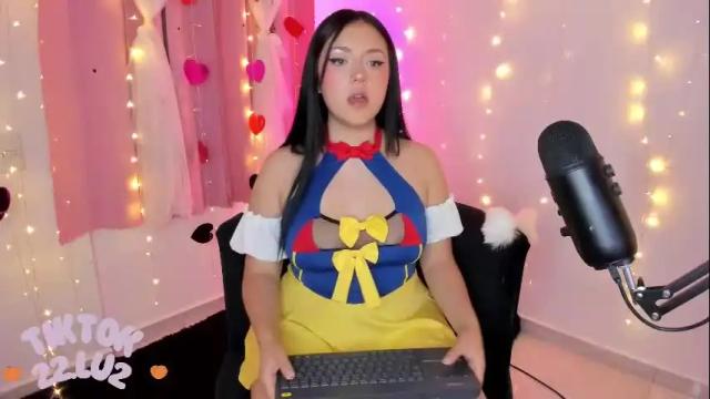 Image 2 of lucyy_peach Stream on Chaturbate on 1 month ago