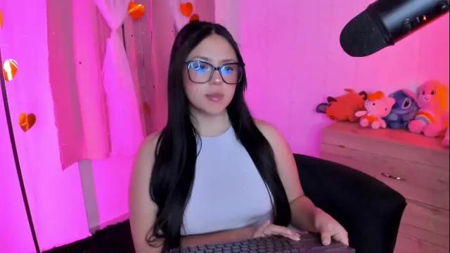 Image 12 of lucyy_peach Stream on Chaturbate on 25 days ago