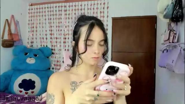 Image 6 of lucyy_tayy Stream on Chaturbate on 3 months ago