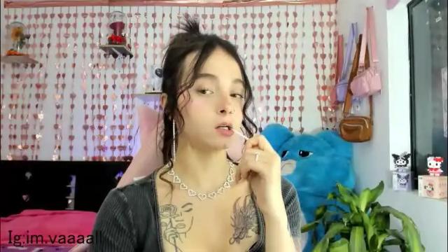 Image 12 of lucyy_tayy Stream on Chaturbate on 2 months ago