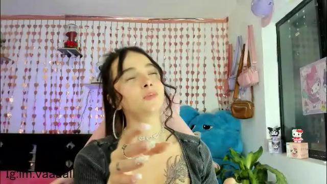 Image 6 of lucyy_tayy Stream on Chaturbate on 2 months ago