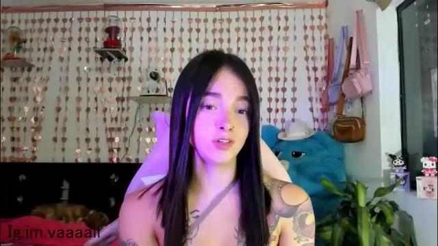 Image 2 of lucyy_tayy Stream on Chaturbate on 2 months ago
