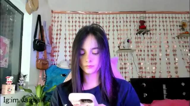 Image 2 of lucyy_tayy Stream on Chaturbate on 2 months ago