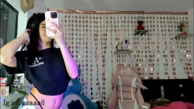Image 6 of lucyy_tayy Stream on Chaturbate on 2 months ago