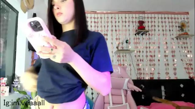 Image 7 of lucyy_tayy Stream on Chaturbate on 2 months ago