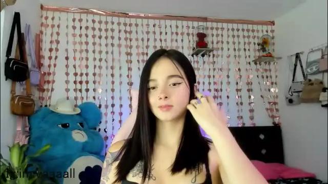 Image 6 of lucyy_tayy Stream on Chaturbate on 2 months ago