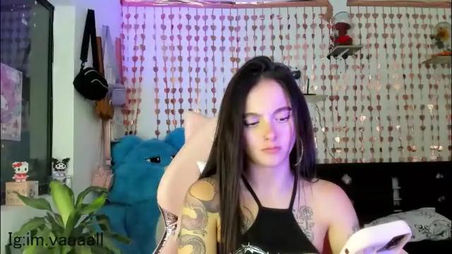 Image 11 of lucyy_tayy Stream on Chaturbate on 2 months ago