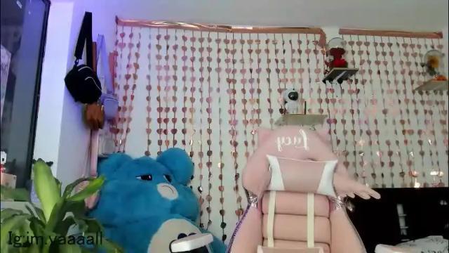 Image 4 of lucyy_tayy Stream on Chaturbate on 2 months ago