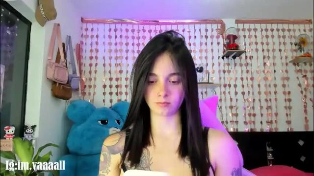 Image 6 of lucyy_tayy Stream on Chaturbate on 1 month ago