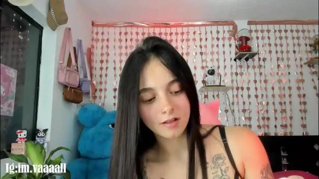 Image 8 of lucyy_tayy Stream on Chaturbate on 1 month ago