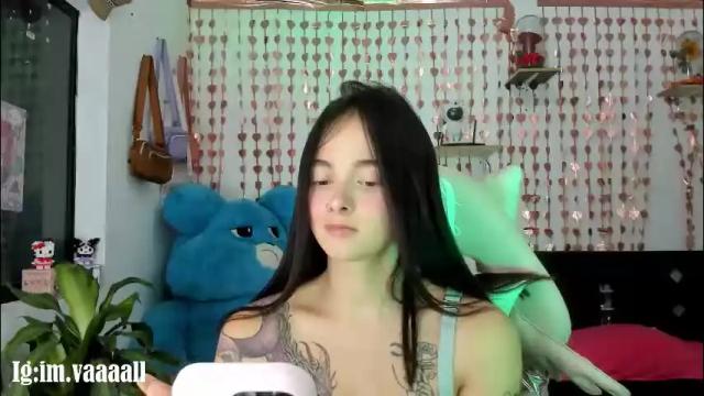 Image 8 of lucyy_tayy Stream on Chaturbate on 1 month ago