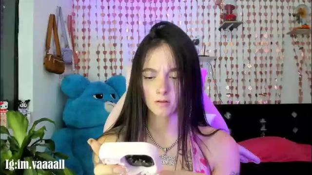 Image 11 of lucyy_tayy Stream on Chaturbate on 1 month ago