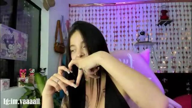 Image 2 of lucyy_tayy Stream on Chaturbate on 1 month ago