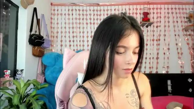 Image 3 of lucyy_tayy Stream on Chaturbate on 1 month ago
