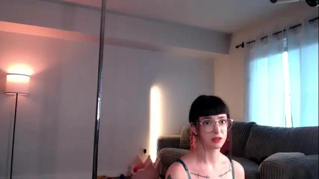 Image 4 of lucyyluvss Stream on Chaturbate on 1 month ago