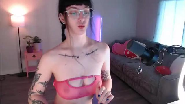 Image 2 of lucyyluvss Stream on Chaturbate on 1 month ago