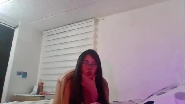 Image 3 of ludovica981123 Stream on Chaturbate on 2 months ago