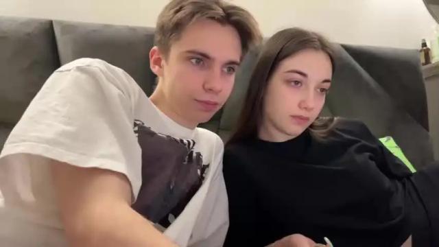 Image 3 of luis7777hui Stream on Chaturbate on 13 months ago