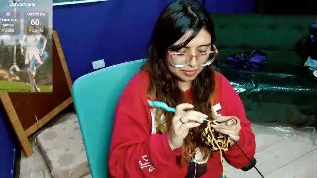 Image 3 of luisa_bunny Stream on Chaturbate on 6 months ago