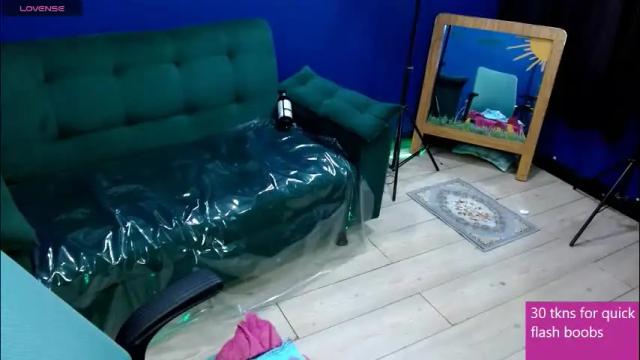 Image 3 of luisa_bunny Stream on Chaturbate on 4 months ago