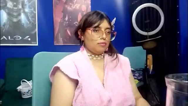 Image 4 of luisa_bunny Stream on Chaturbate on 14 days ago