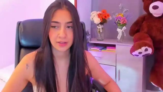 Image 10 of luisa_lane18 Stream on Chaturbate on 19 months ago