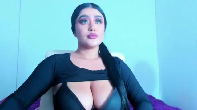 Image 12 of luisaa_diaz_ Stream on Chaturbate on 14 months ago