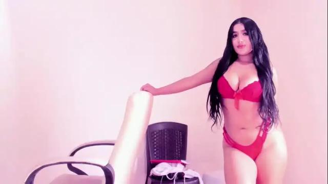 Image 3 of luisaa_diaz_ Stream on Chaturbate on 6 months ago