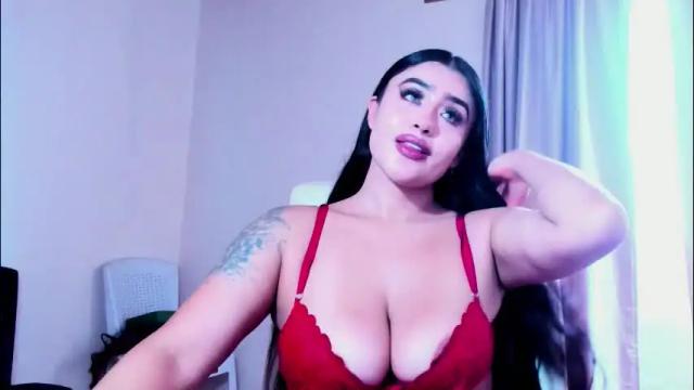 Image 2 of luisaa_diaz_ Stream on Chaturbate on 3 months ago