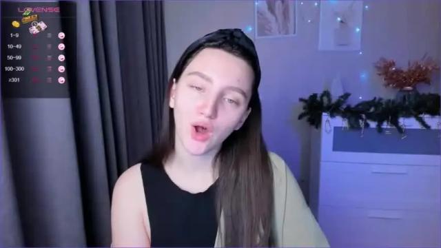 Image 7 of luisaheeey Stream on Chaturbate on 15 months ago