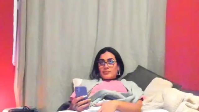 Image 3 of luisamonsterdick Stream on Chaturbate on 17 months ago