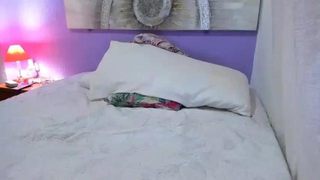 Image 12 of luisamonsterdick Stream on Chaturbate on 15 months ago