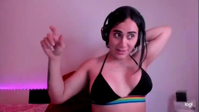 Image 2 of luisamonsterdick Stream on Chaturbate on 12 days ago