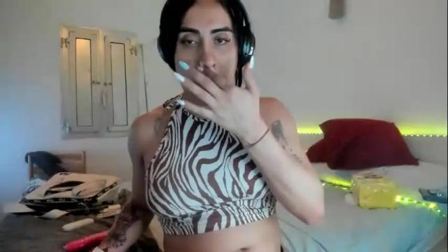 Image 8 of luisamonsterdick Stream on Chaturbate on 7 months ago