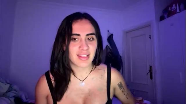 Image 2 of luisamonsterdick Stream on Chaturbate on 3 months ago