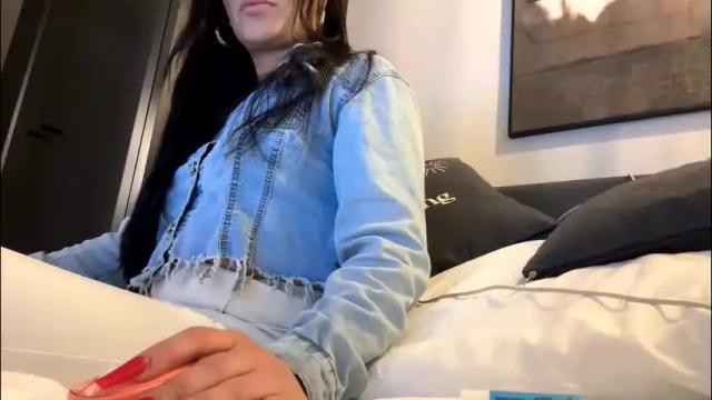 Image 10 of luisamonsterdick Stream on Chaturbate on 2 months ago