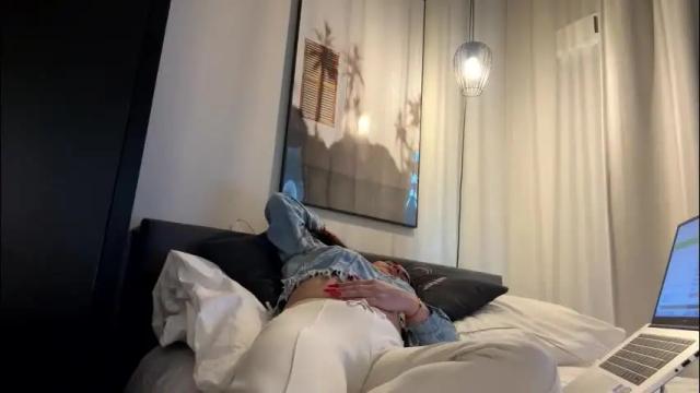 Image 7 of luisamonsterdick Stream on Chaturbate on 2 months ago