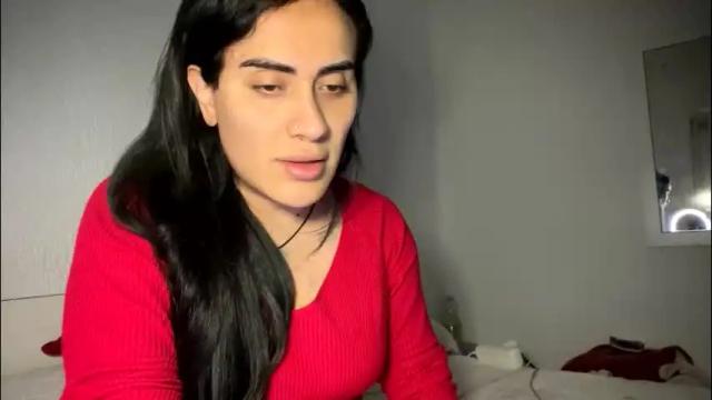 Image 3 of luisamonsterdick Stream on Chaturbate on 2 months ago