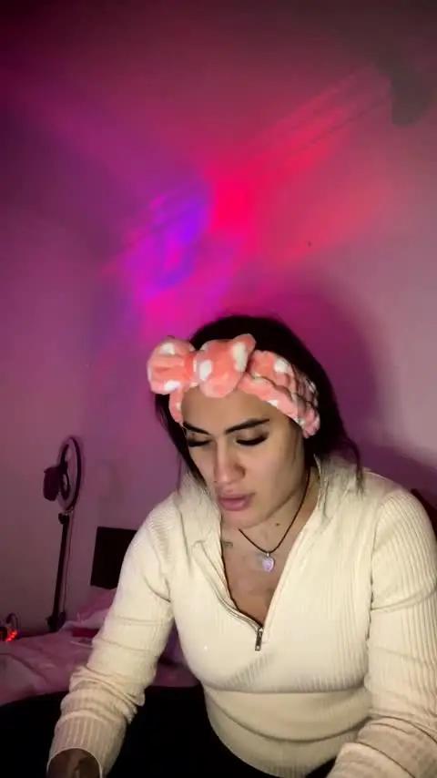 Image 4 of luisamonsterdick Stream on Chaturbate on 1 month ago