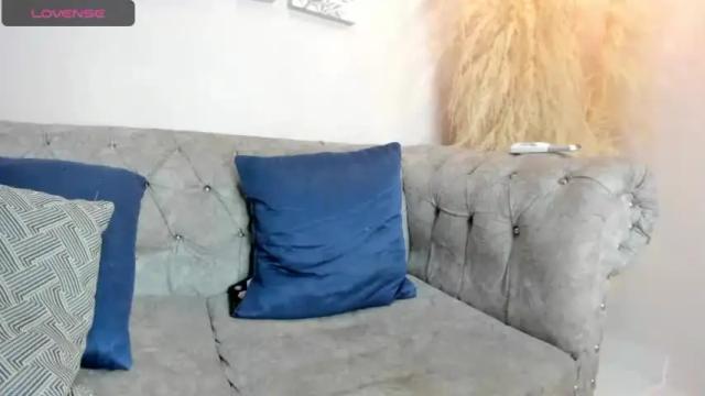 Image 11 of luissa_mc69 Stream on Chaturbate on 16 months ago