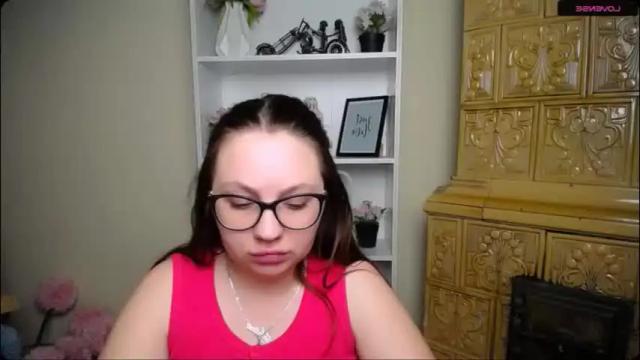 Image 2 of luizaheems_ Stream on Chaturbate on 1 day ago