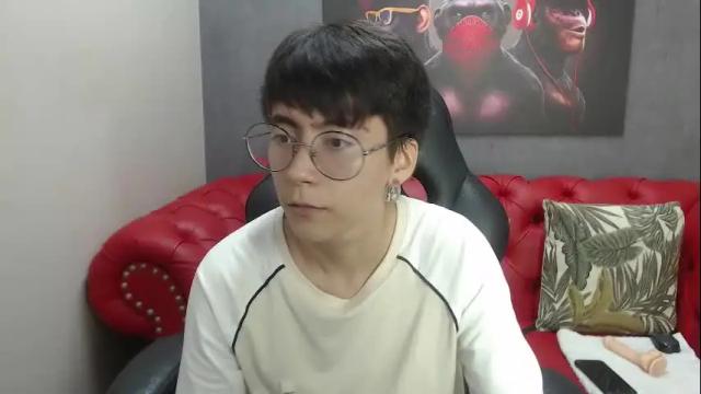 Image 2 of luke_morgans Stream on Chaturbate on 2 months ago