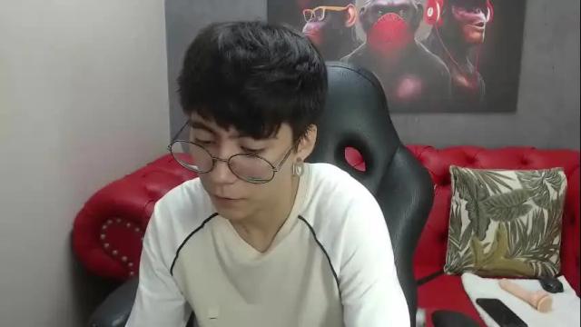 Image 3 of luke_morgans Stream on Chaturbate on 2 months ago